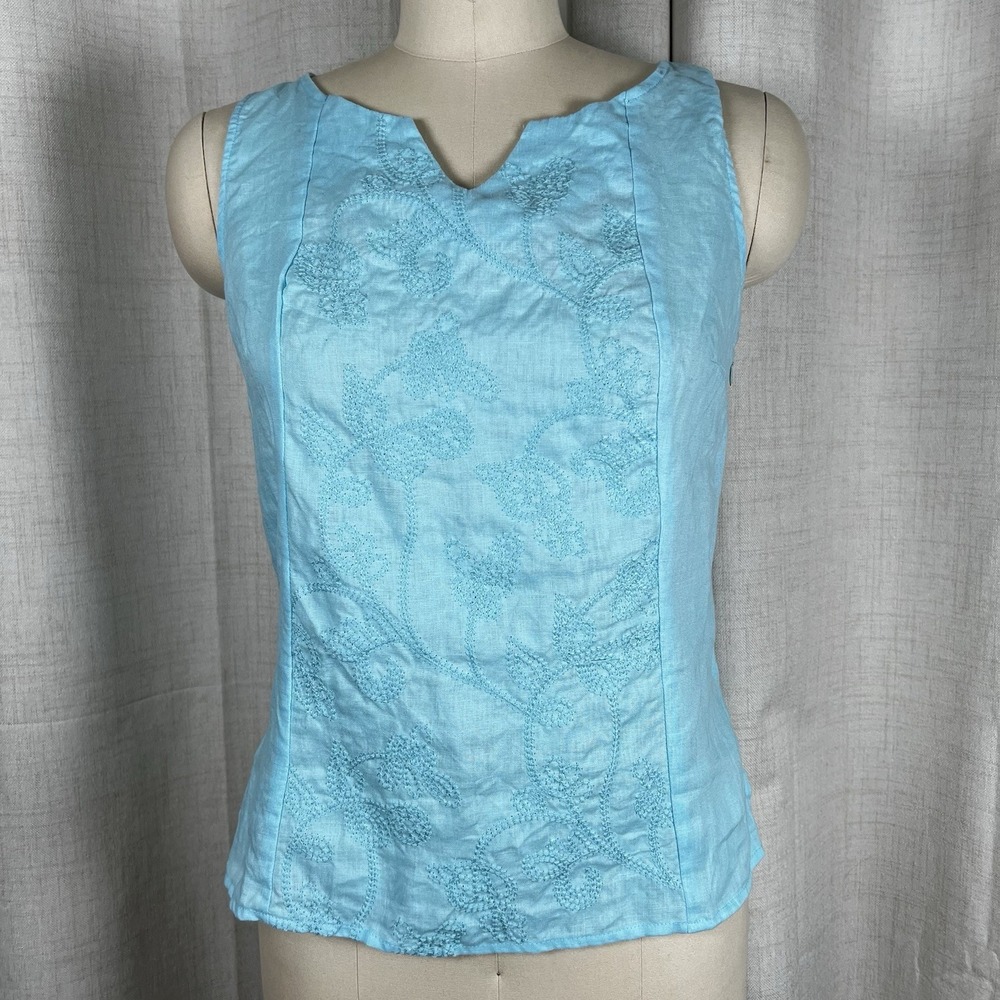 Susan Bristol Women's‎ Small Sky Blue Tank Blouse Top Embroidered Floral Linen